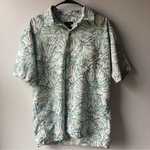 Van Heuson Floral (Tropical) Button Down Short Sleeve Shirt